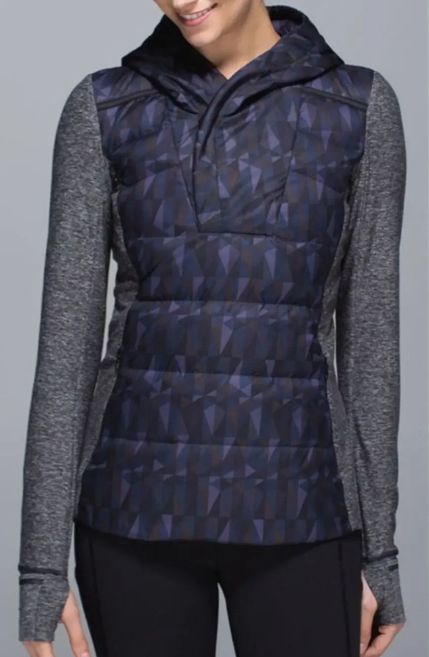 Lululemon Fluff Off Pullover in Stained Glass Love Nightfall Black Size 6